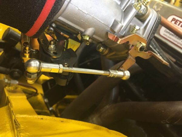 Weber throttle linkage kit, available for all DCOE carburettors.